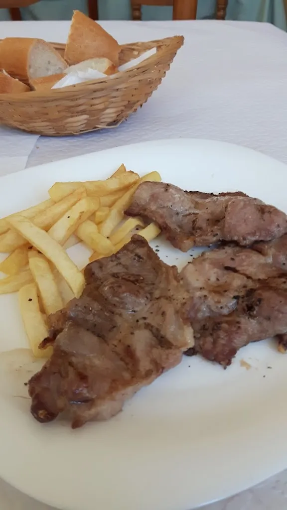 Eileen Hartley_Restaurante L'Entrada_Santa Coloma de Farners_review