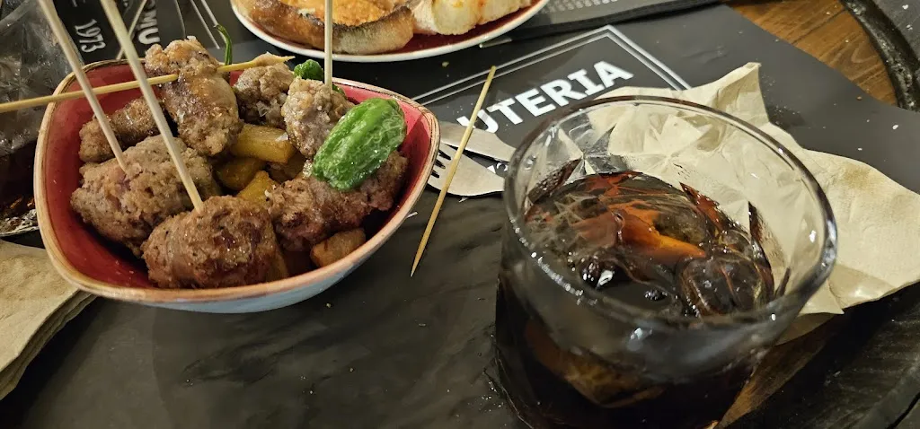 Rubén Gil_La Vermuteria 1973_Santa Coloma de Farners_review