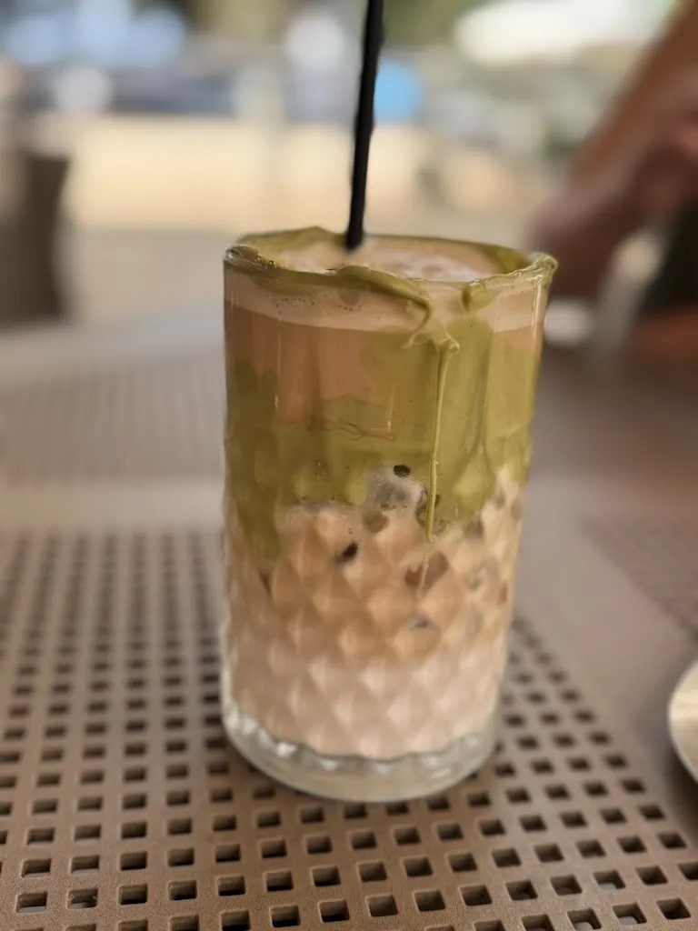 Karleen San Jose_Malcriat_Sant Feliu de Guíxols_review