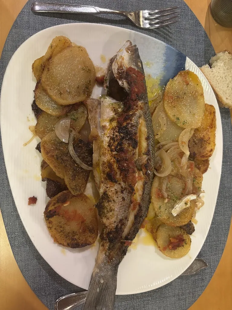 Stephen Whiteley_Cau del Pescador_Sant Feliu de Guíxols_review