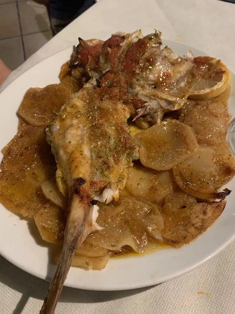 Tyra_Cau del Pescador_Sant Feliu de Guíxols_review