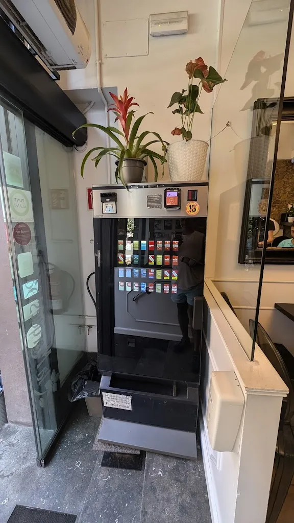 Ameet Kamath_La Marquesina_Sant Feliu de Guíxols_recensione