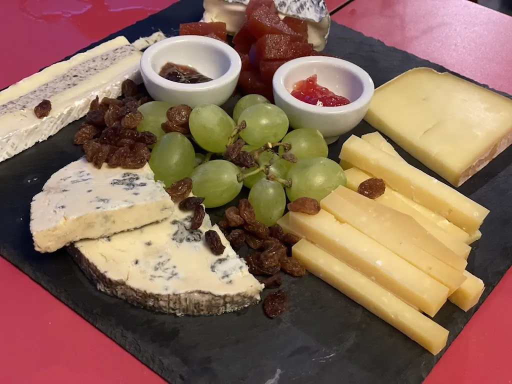 Ben Vinnicombe_Formatgeria Can Quim_Sant Feliu de Guíxols_review