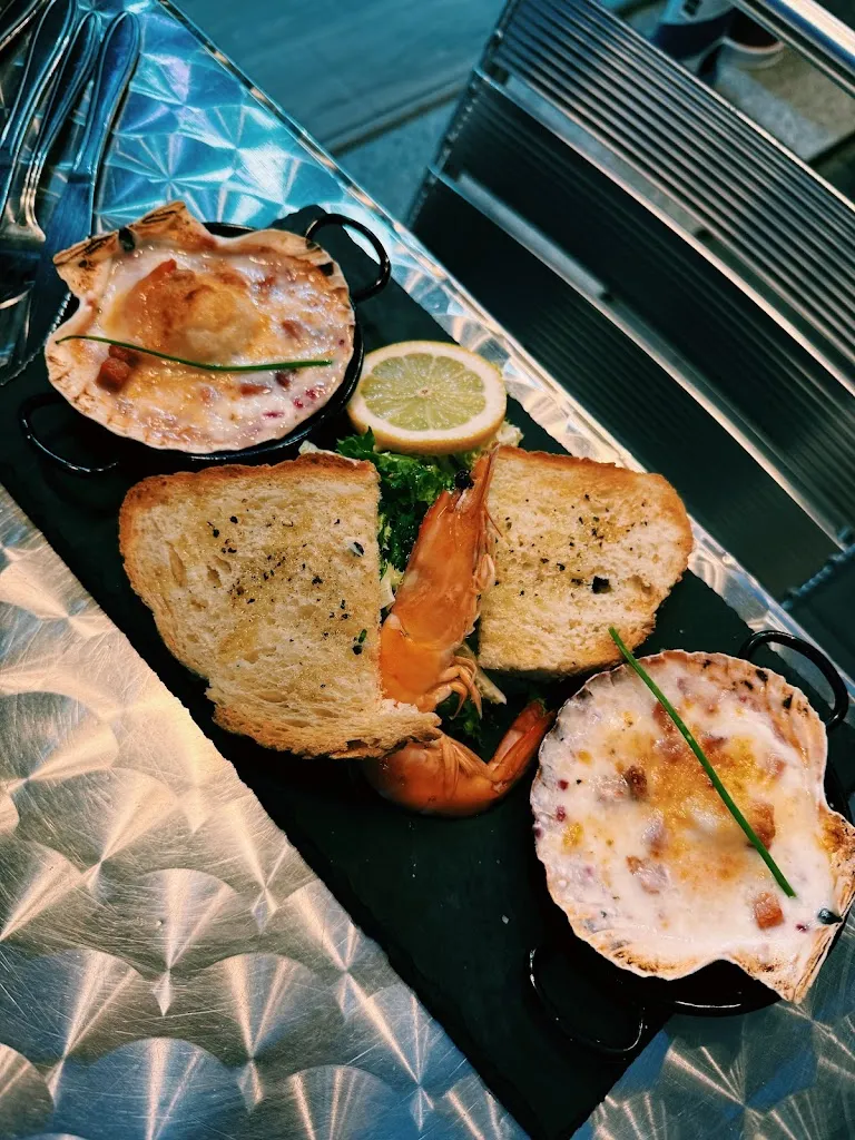 Olya Kobruseva_La Perla del Mar_Sant Feliu de Guíxols_review