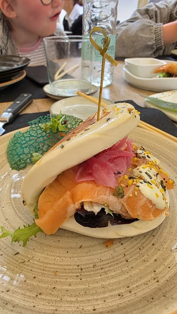 Maria Chernavina_220 sushi_Sant Feliu de Guíxols_review