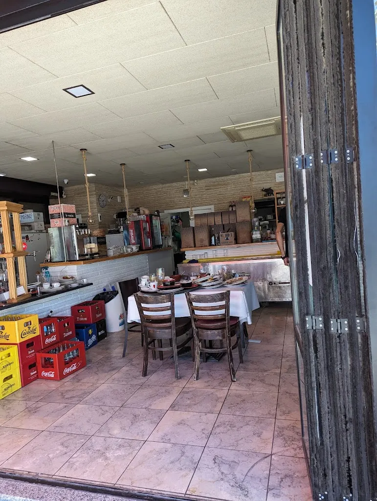 Matisse Colombon_Bar restaurant Can Jordi_Sant Feliu de Guíxols_review