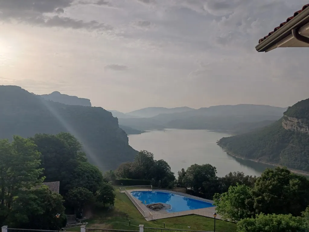 Shane Jordan_Parador de Turisme de Vic-Sau_Susqueda_review