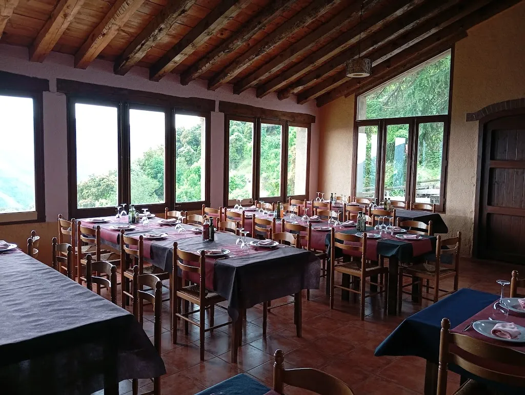 Hostal Santuari del Coll restaurant in Susqueda
