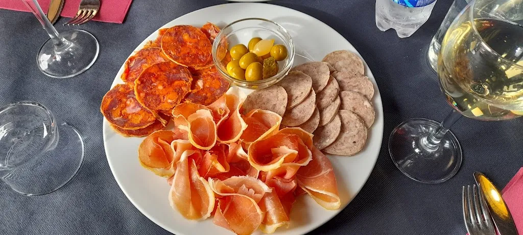 Hostal Santuari del Coll_Susqueda_slider_image_3