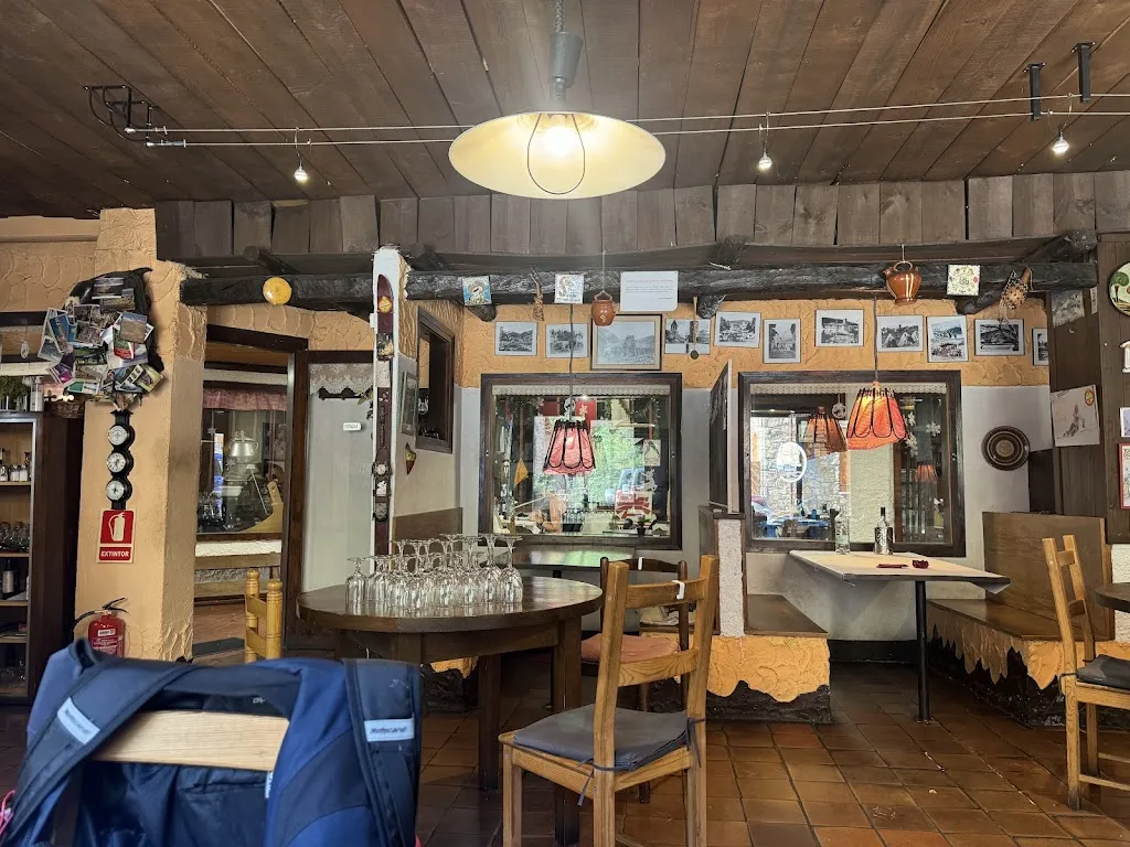 Restaurant La Taverneta_Setcases_slider_image_1