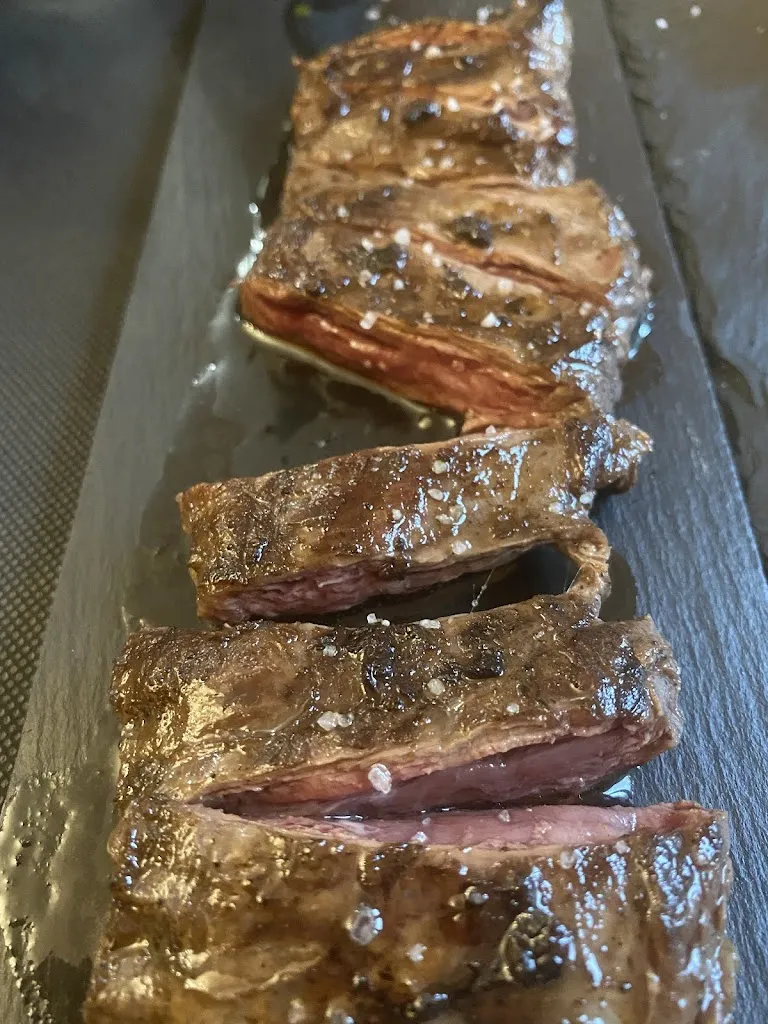 Liz Alex_Hostal & Restaurant L´Esquella_Setcases_review