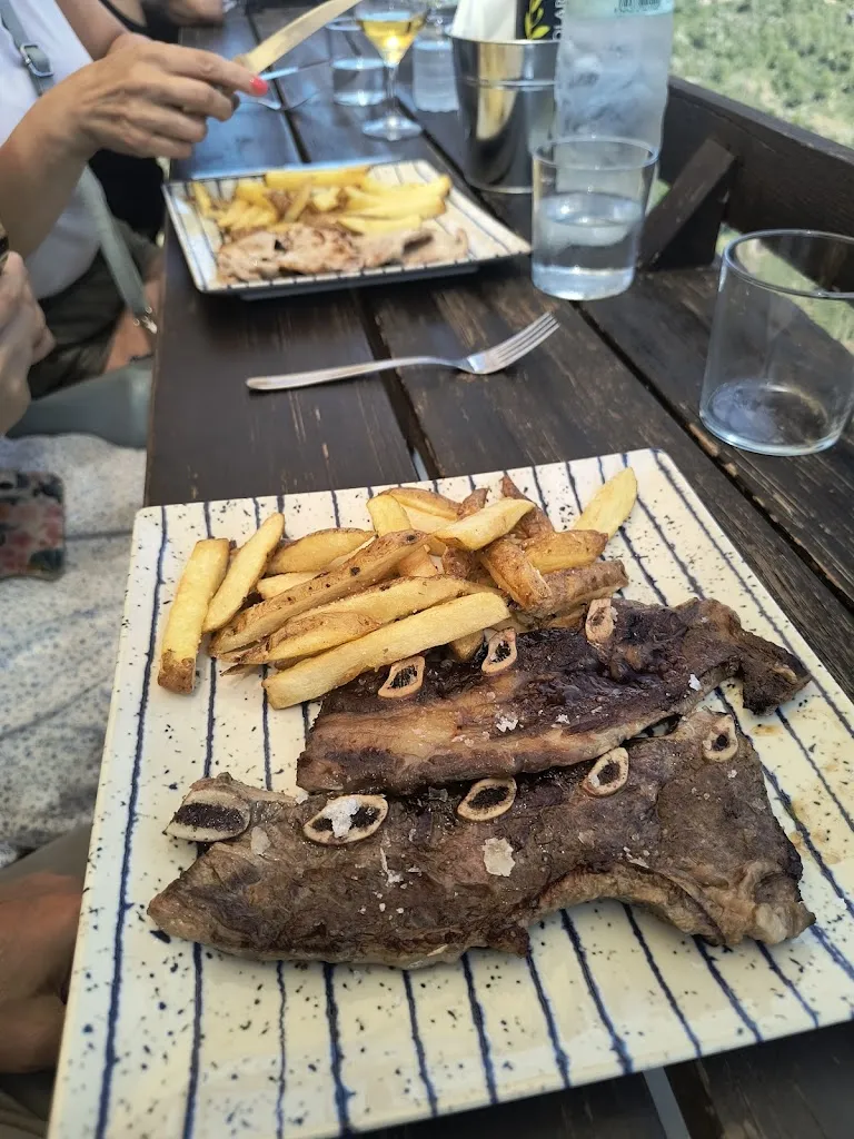 Phil Abbott_Refugi Siurana | Ciríac Bonet_Siurana_review