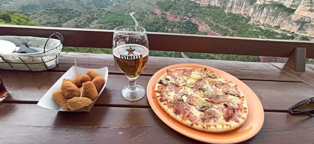 Refugi Siurana | Ciríac Bonet_Siurana_slider_image_3