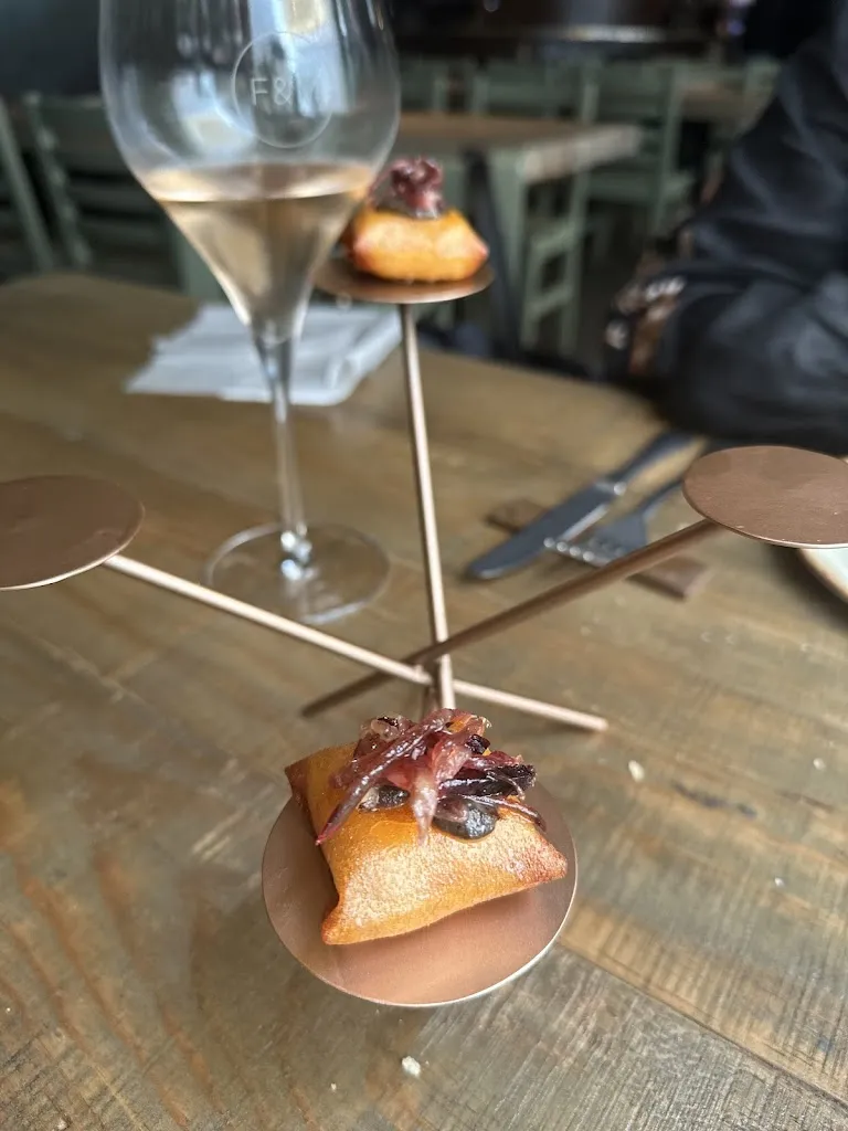 Monique kooper_Farigola & Menta_Torrent_review