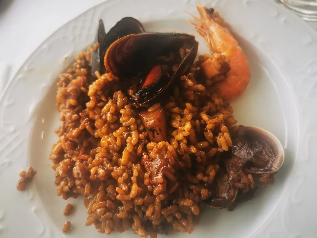 malik quamrus samawat_Bar Restaurant Can Salvi_Ullà_Bewertung