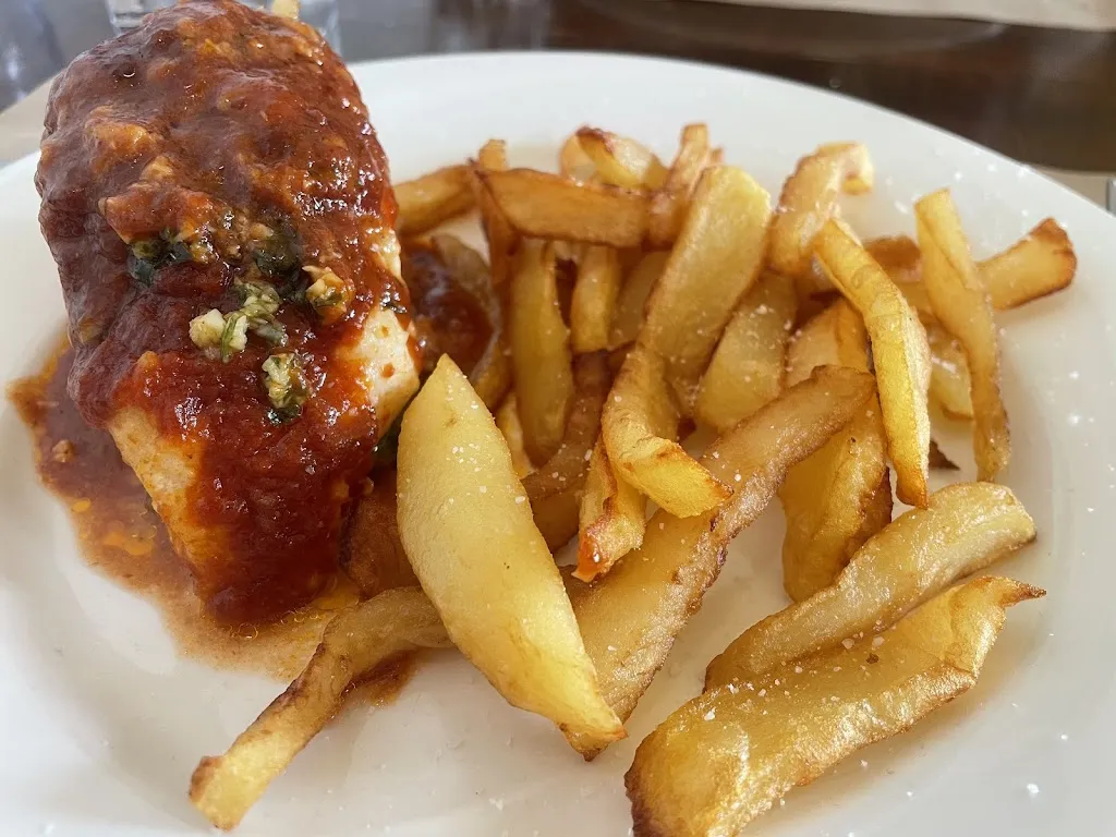 Bar Social La Plaça_Torroella de Fluvià_slider_image_2