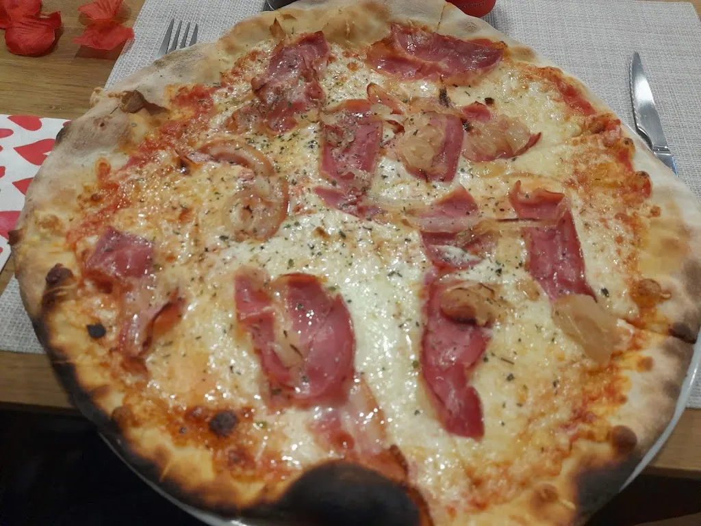 Pizzeria la Latina_Torroella de Montgrí_slider_image_2