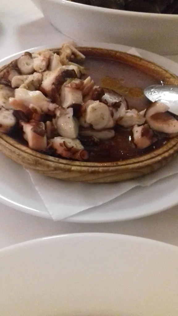 Menu_Restaurant Ibèric, escamarlans, llagosta , fideos amb llobregant_Ullastret_image_9