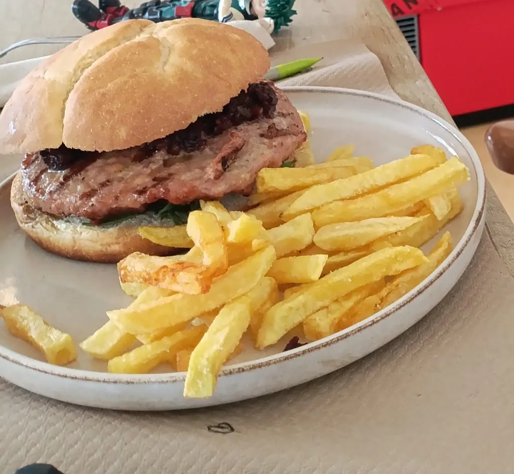 énora langouët_La Saka d'Ullastret - Bar social_Ullastret_review