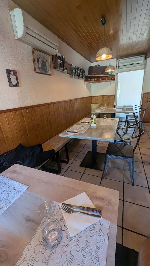 Restaurant · Cafeteria El Forn_Vallfogona de Ripollès_slider_image_3