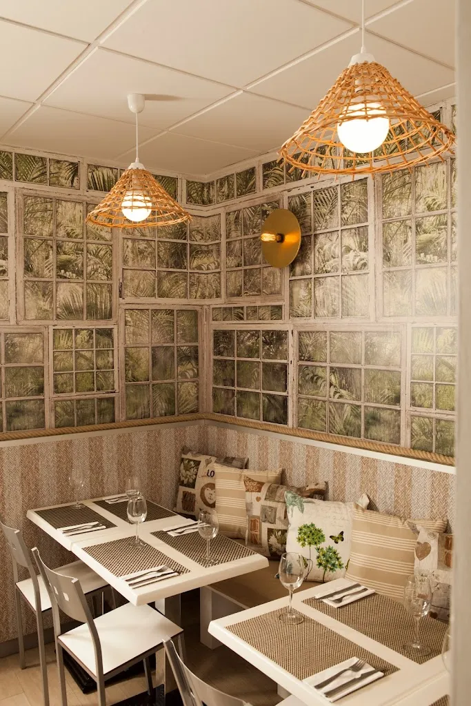 Aderezo 37 restaurant in Verges