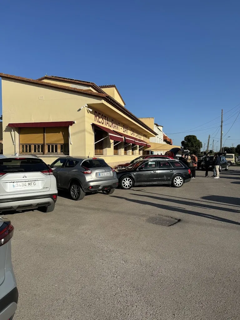 Mike Light_Restaurant Can Carola_Vila-sacra_review