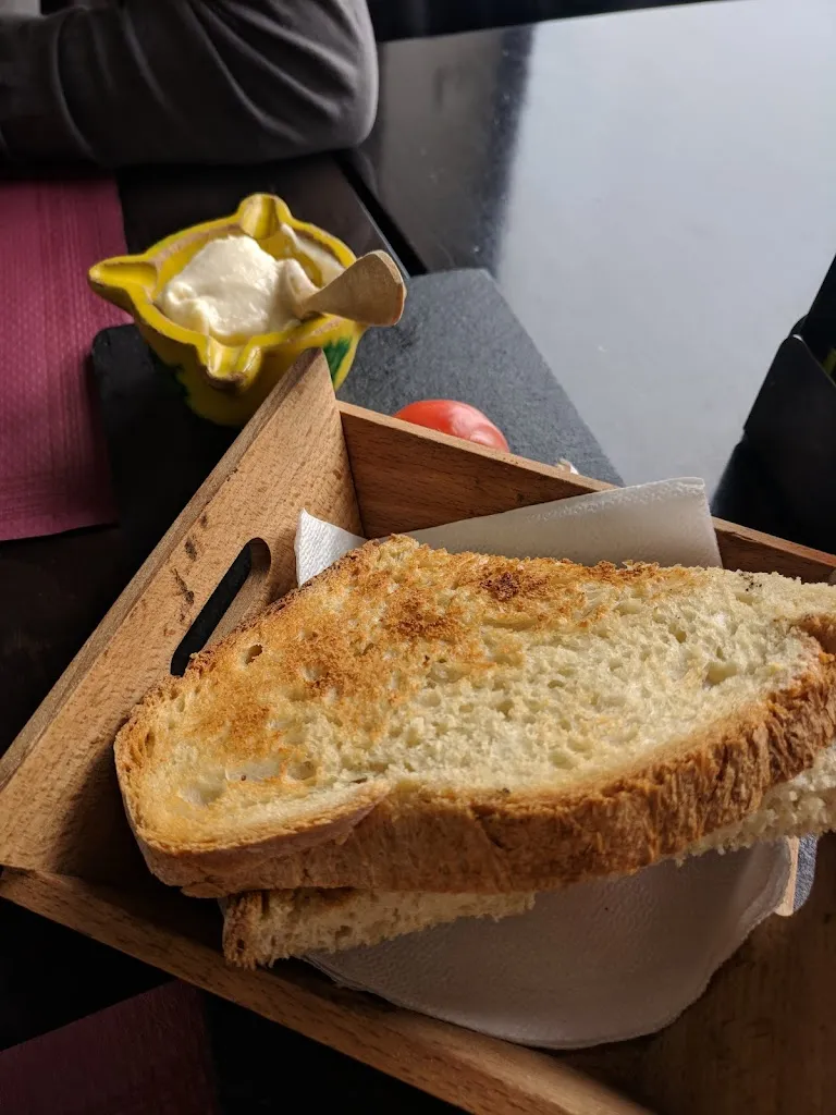 Mathias Fortuna_Bar Can Pujol_Vila-sacra_review