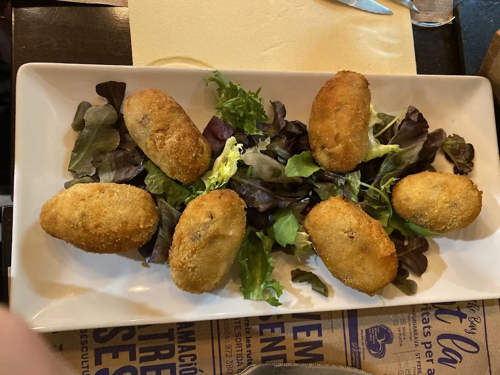 Àlex M_Español_Vila-sacra_review