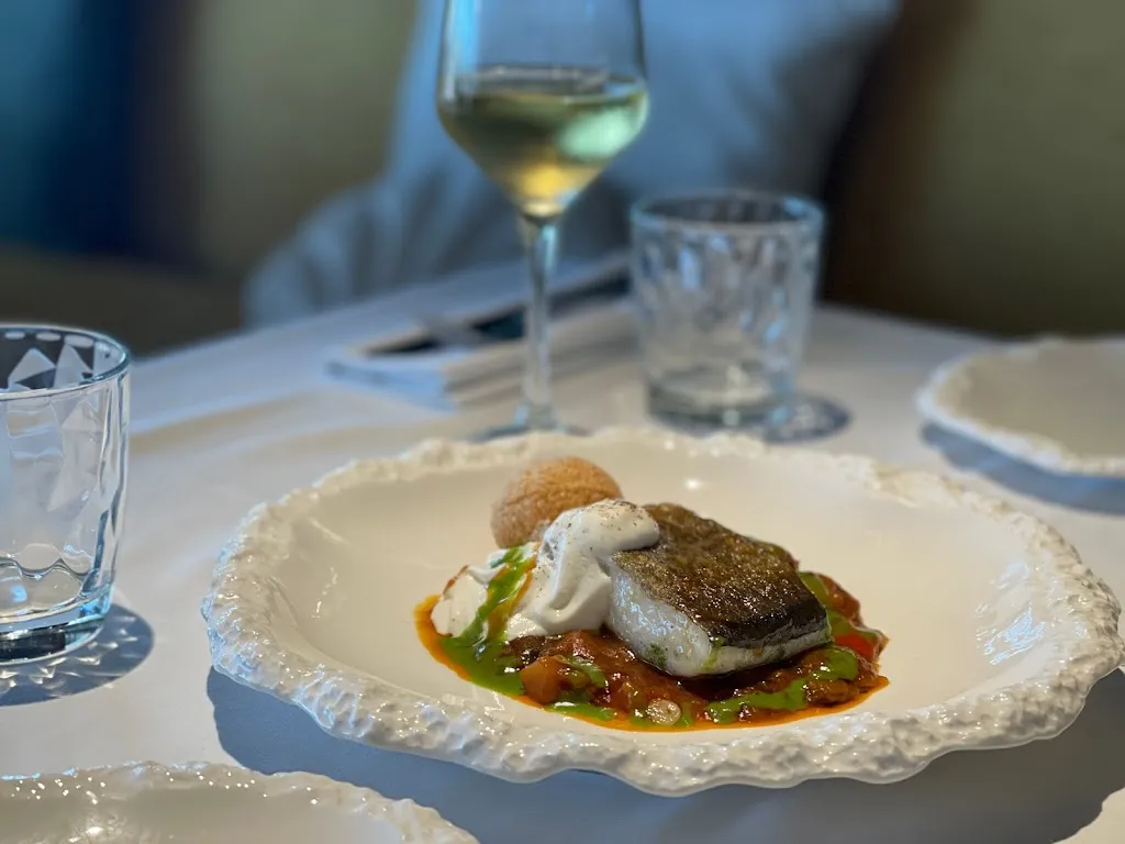 Klova i Kava Restaurant_Viladamat_slider_image_3