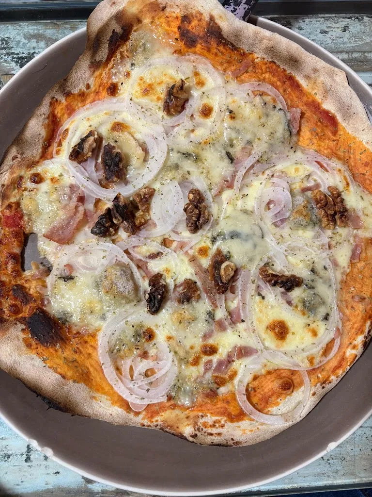 Lluis Esteban_Xavi’s pizzeria_Viladamat_recensione