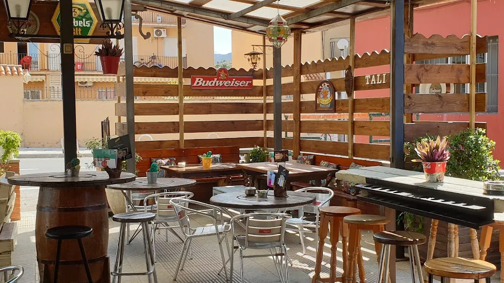 Tal i Qual restaurant in Vilajuïga