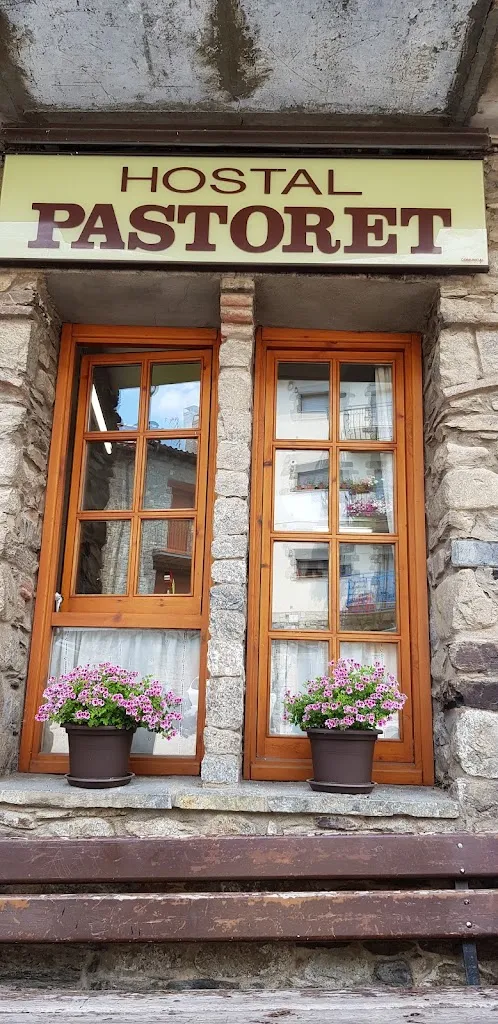 Antonio Augusto Gomes_Hostal Restaurant Pastoret_Vilallonga de Ter_review