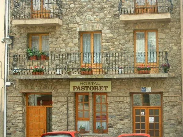 Hostal Restaurant Pastoret restaurant in Vilallonga de Ter