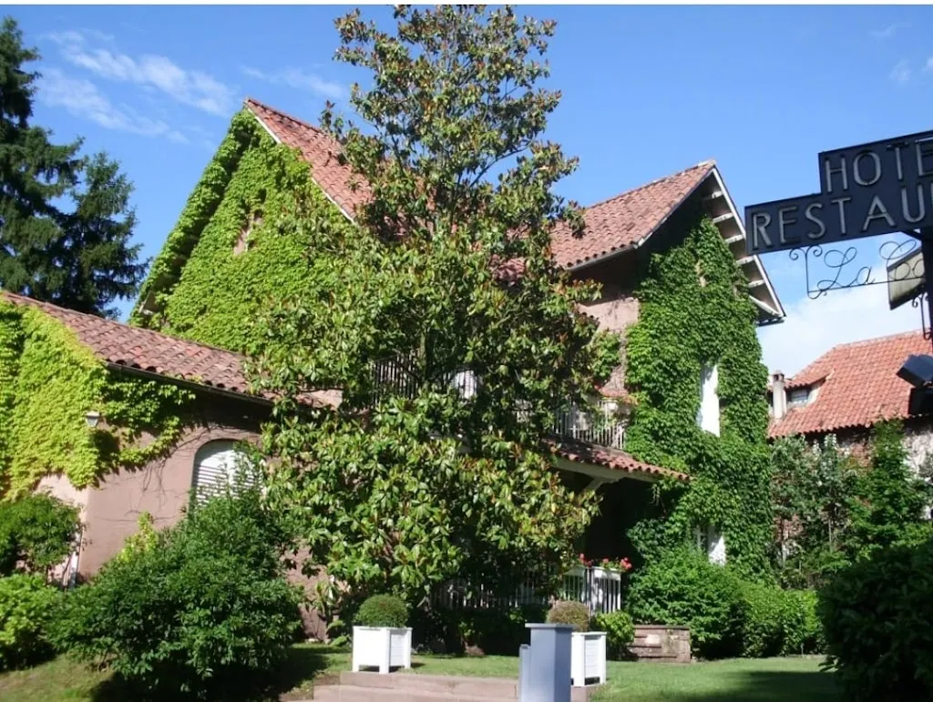 Xalet-Restaurant La Coromina restaurant in Viladrau