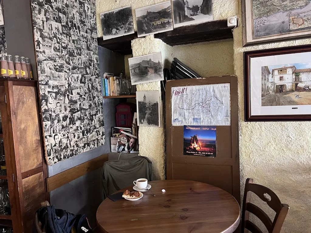 emilianacher_El Cau_Viladrau_review