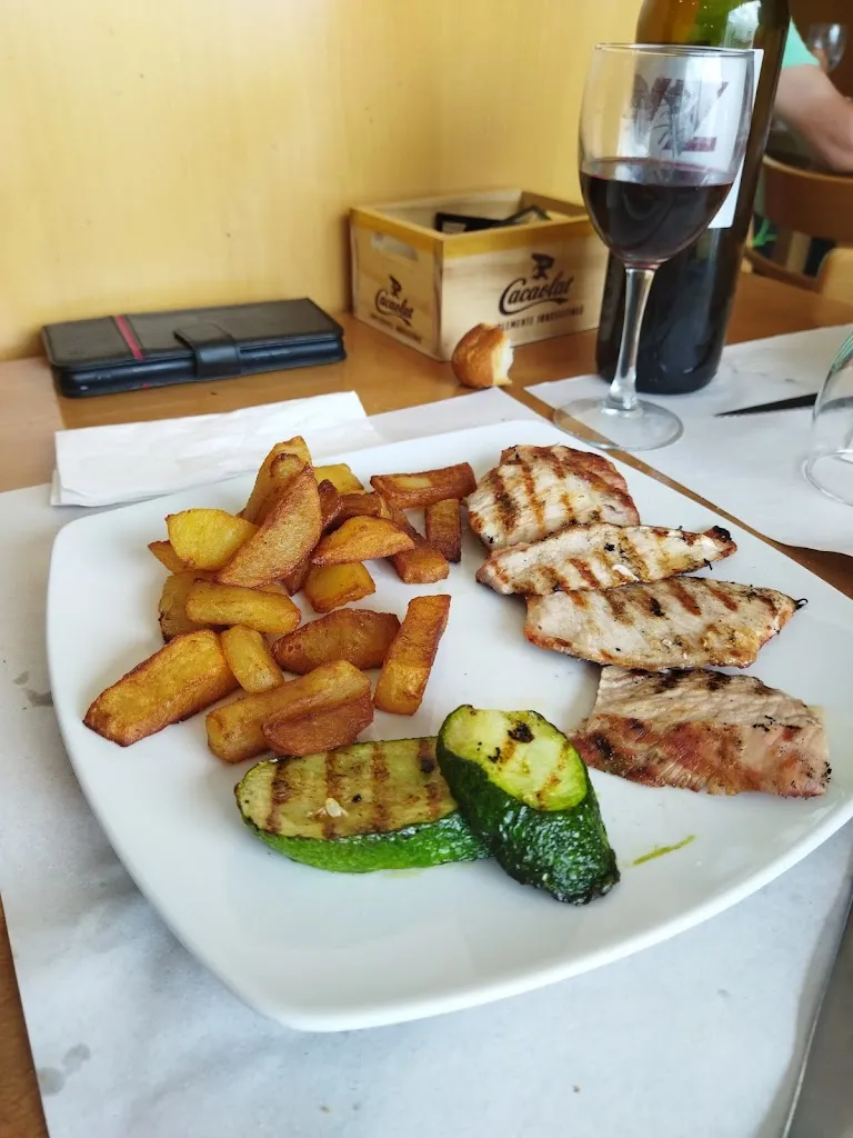 Cafeteria Pont del Príncep Restaurant_Vilamalla_slider_image_3