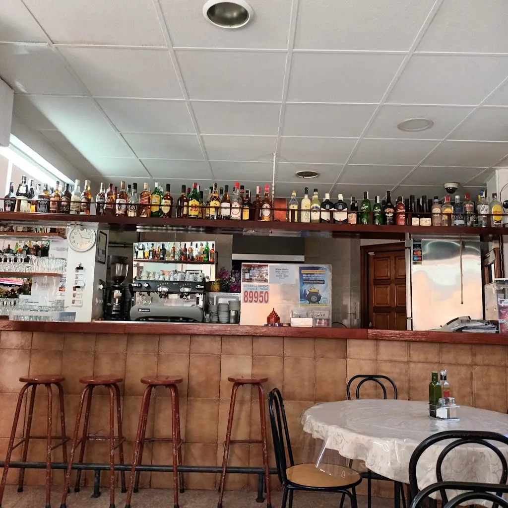 Bar Carmen restaurant in Vilamalla