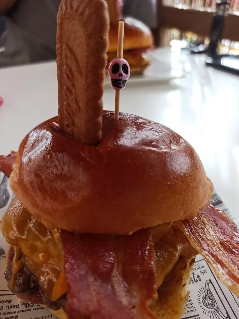 Menu_Bar Los Cazadores_Albondón_image_6