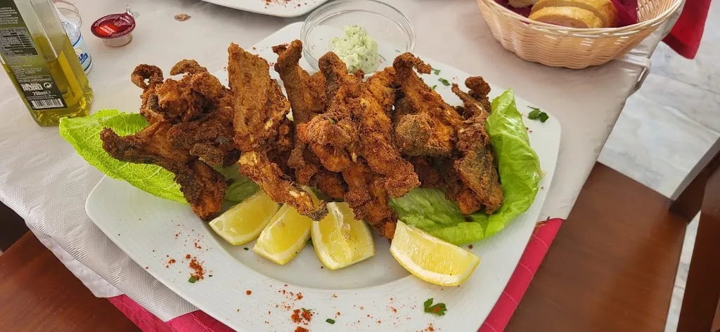 Bar Restaurante Los Amigos_Albondón_slider_image_1