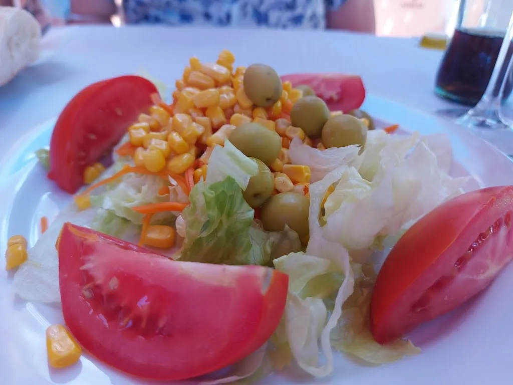 Shouting Wallflower_Restaurante Los Amigos_Albondón_review