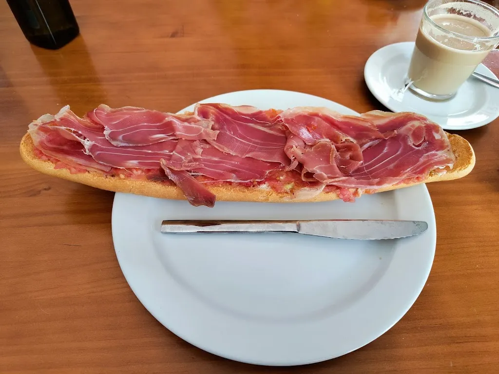 Restaurante Los Amigos_Albondón_slider_image_2