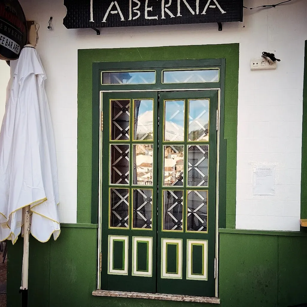 Inky Leaves_cafe/bar taberna Montoro_Albuñuelas_avis