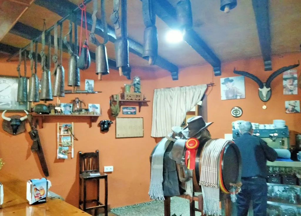 Paul Bateson_Meson Los Prados_Albuñuelas_Bewertung