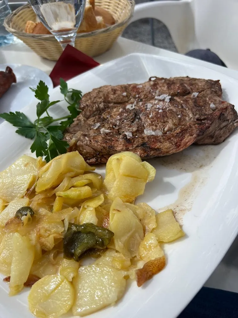 Meson Los Prados_Albuñuelas_slider_image_3