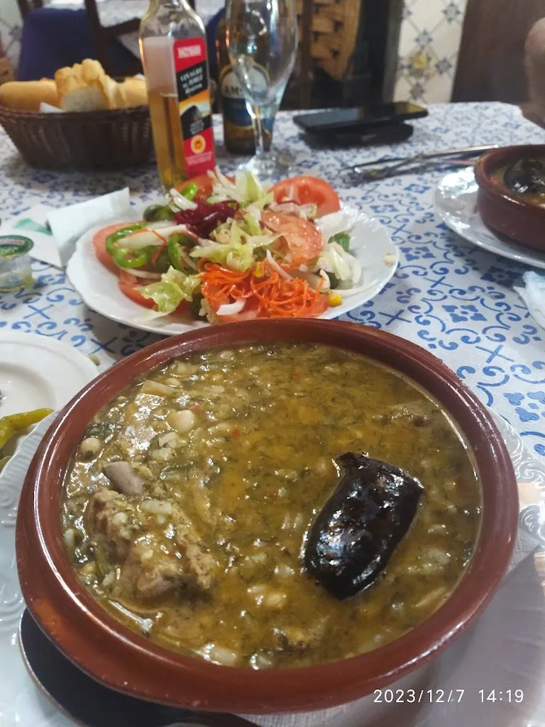 Mesón Tres Lindes_Albuñuelas_slider_image_3