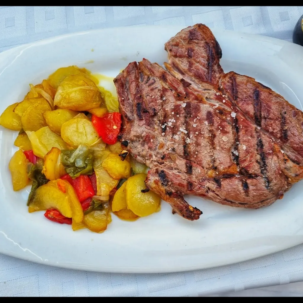 Callum Henderson_Meson Paquita_Algarinejo_review