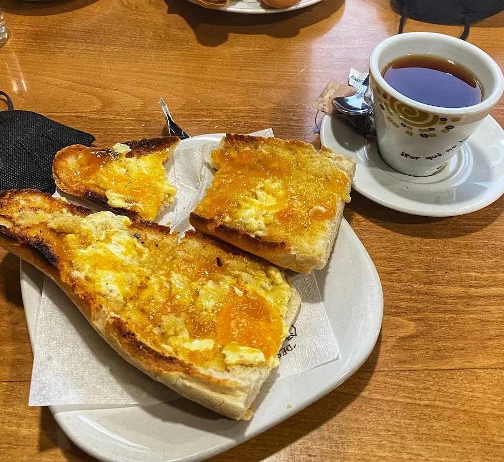 Café Bar Restaurante AVENIDA_Alfacar_slider_image_2