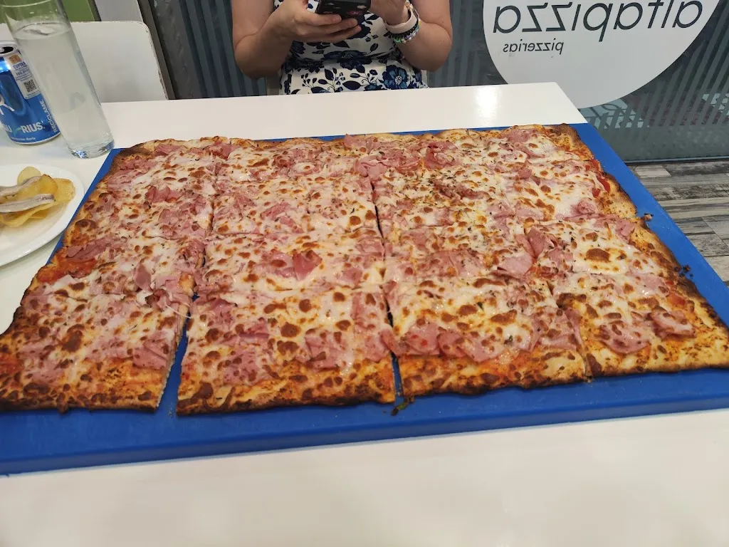 Alberto’s Pizza_Alfacar_slider_image_3