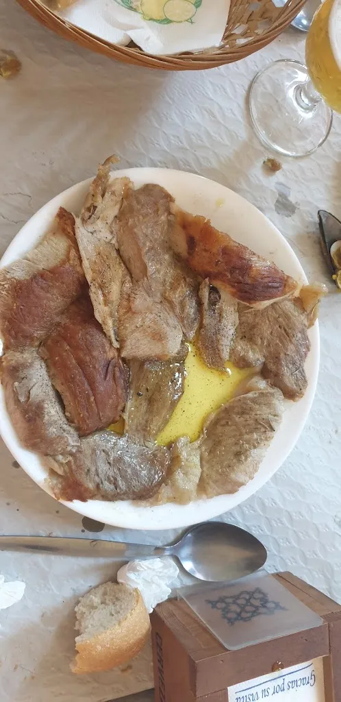 Antonio Villalobos González_Venta julio pata jamon asada_Alhama de Granada_review