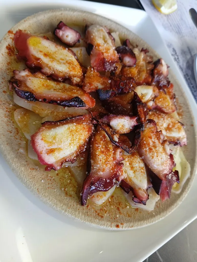 Ceci Pérez_La Esquinita de Pablo Alhendín_Alhendín_review